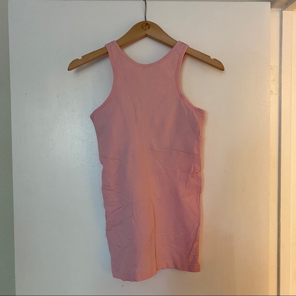 Lululemon pink tank top